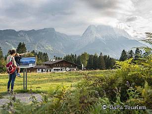 Blick zum Zugspitzmassiv